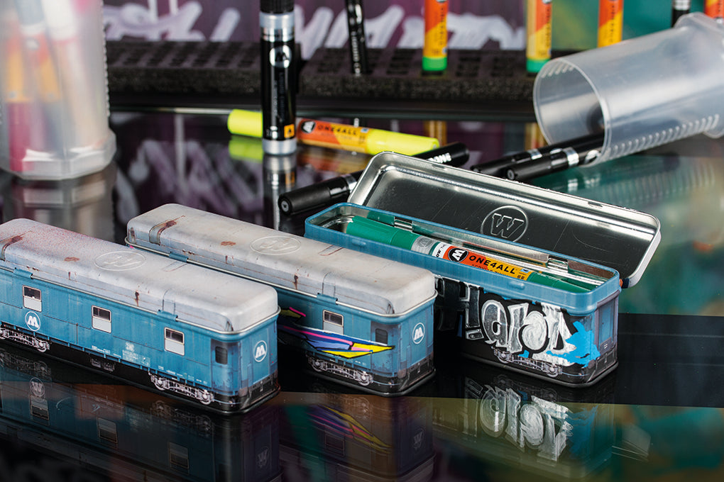 Collezione accessori MOLOTOW con spray caps, punte di ricambio e strumenti per manutenzione marker e sistemi di ricarica